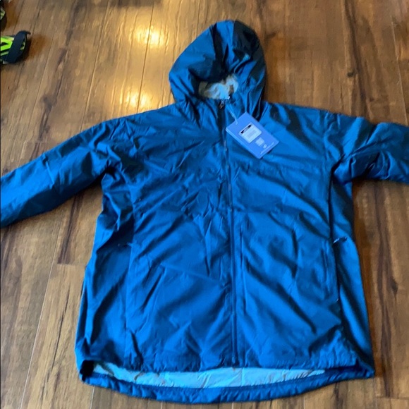 white sierra zephyr jacket